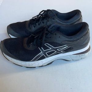 BLACK ASICS GEL KAYANO 25 SIZE 10 SNEAKERS